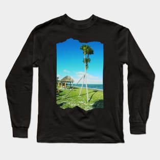 Palm tree photo Key West Florida blue sky palmtree landscape USA nature lovers Long Sleeve T-Shirt